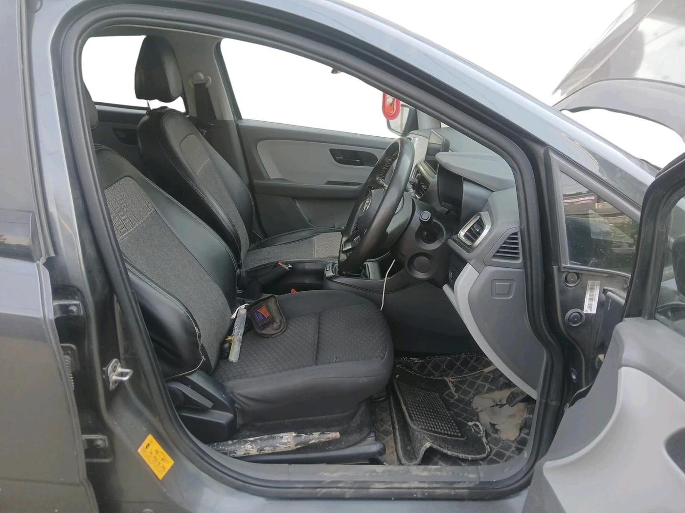 2020 Tata ALTROZ XT PETROL, Petrol, Manual, 62,373 km, interior