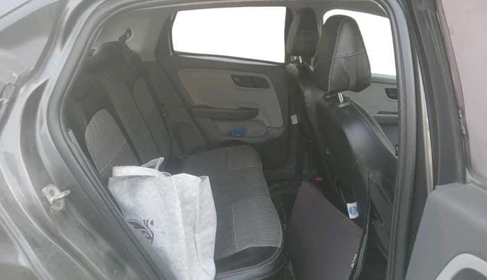2020 Tata ALTROZ XT PETROL, Petrol, Manual, 62,373 km, interior