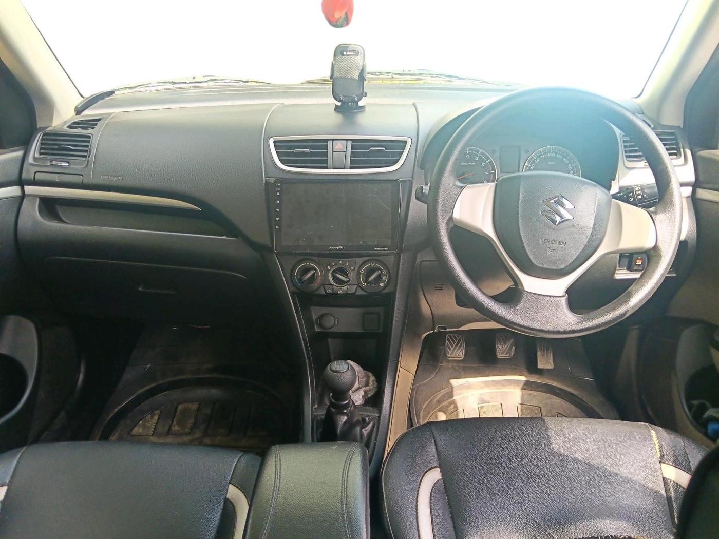 2016 Maruti Swift VXI, Petrol, Manual, 98,348 km, interior