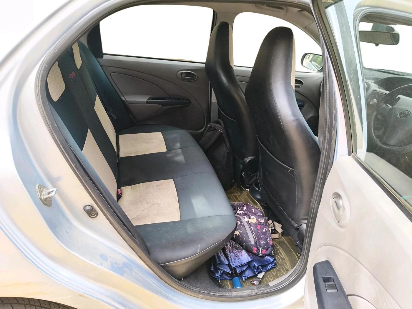 2011 Toyota Etios G, Petrol, Manual, 65,730 km, interior