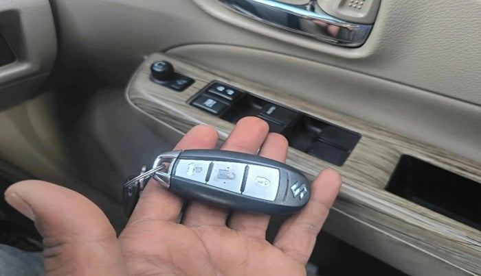 2018 Maruti Ciaz ALPHA 1.5 SHVS PETROL, Petrol, Manual, 85,139 km, interior