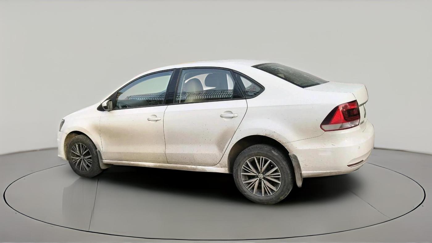 2018 Volkswagen Vento HIGHLINE 1.6 MPI, Petrol, Manual, 1,04,280 km, exterior