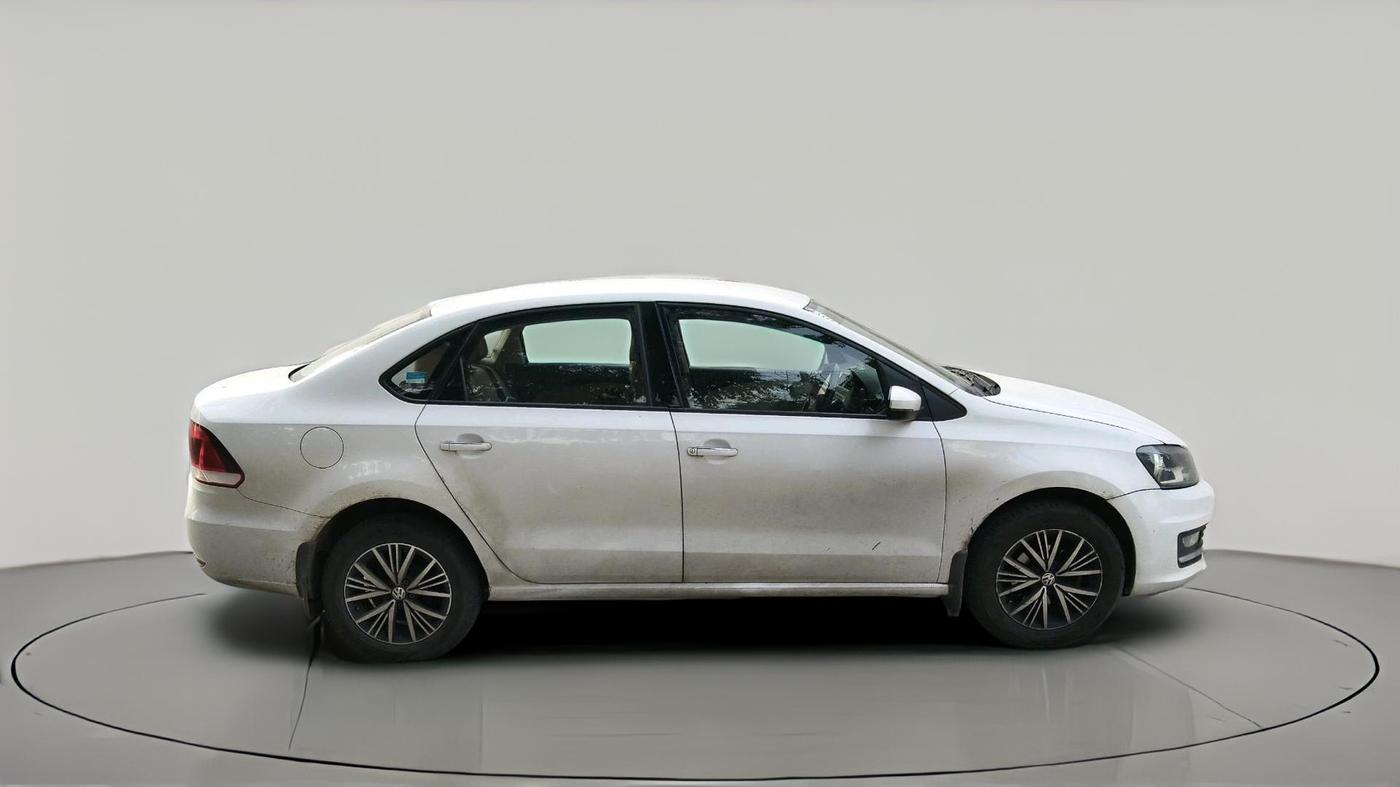 2018 Volkswagen Vento HIGHLINE 1.6 MPI, Petrol, Manual, 1,04,280 km, exterior