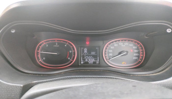 2016 Maruti Vitara Brezza ZDI PLUS, Diesel, Manual, 1,67,658 km, interior