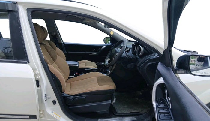 2019 Mahindra XUV500 W7 AT, Diesel, Automatic, 81,830 km, interior