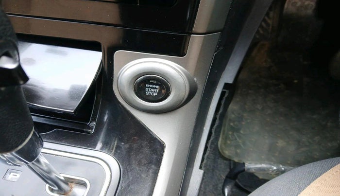 2019 Mahindra XUV500 W7 AT, Diesel, Automatic, 81,830 km, interior