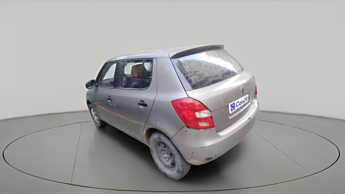 2011 Skoda Fabia CLASSIC 1.2 MPI, Petrol, Manual, 1,01,132 km, exterior