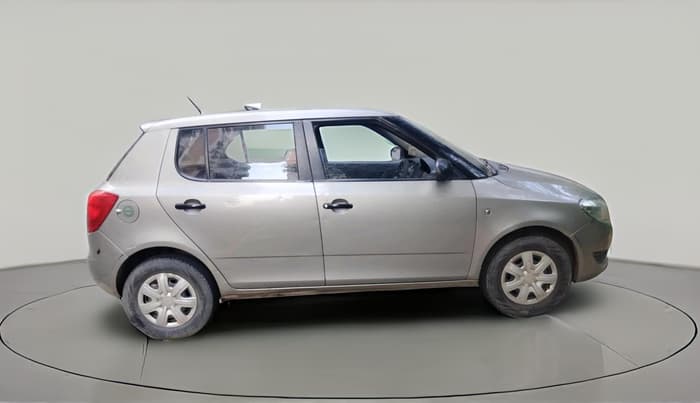 2011 Skoda Fabia CLASSIC 1.2 MPI, Petrol, Manual, 1,01,132 km, exterior