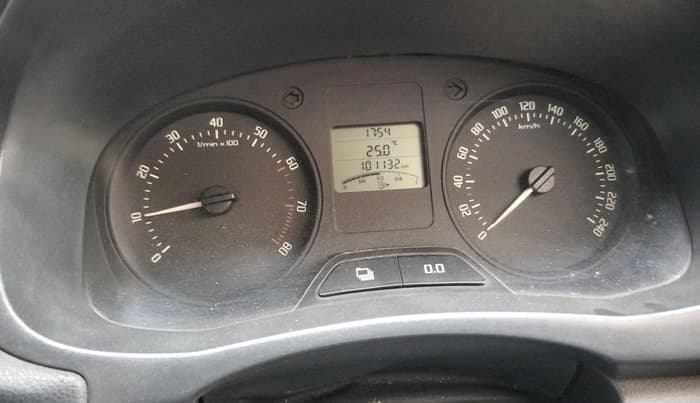 2011 Skoda Fabia CLASSIC 1.2 MPI, Petrol, Manual, 1,01,132 km, interior