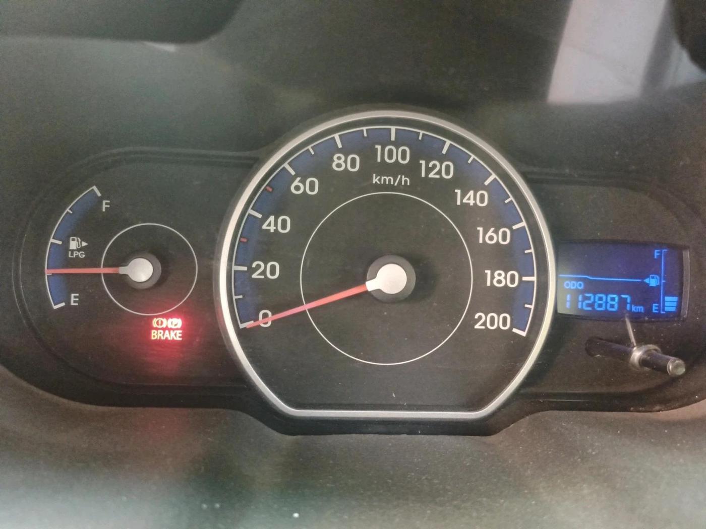 2011 Hyundai i10 MAGNA 1.1 LPG, Petrol, Manual, 1,12,887 km, interior