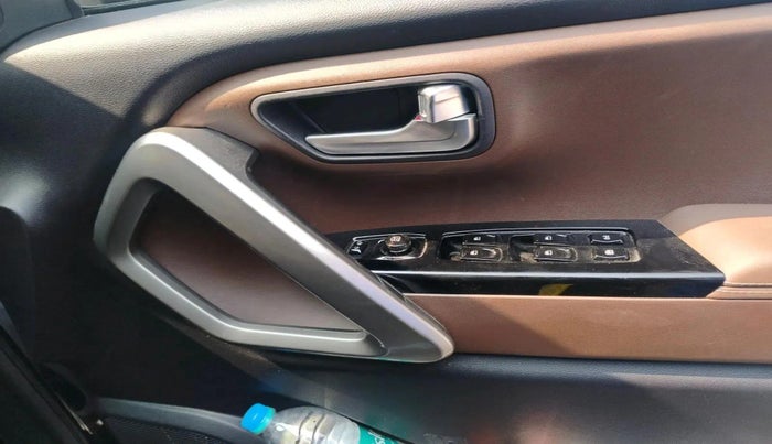 2024 Mahindra SCORPIO-N N Z8 S Petrol AT, Petrol, Automatic, 7,500 km, interior