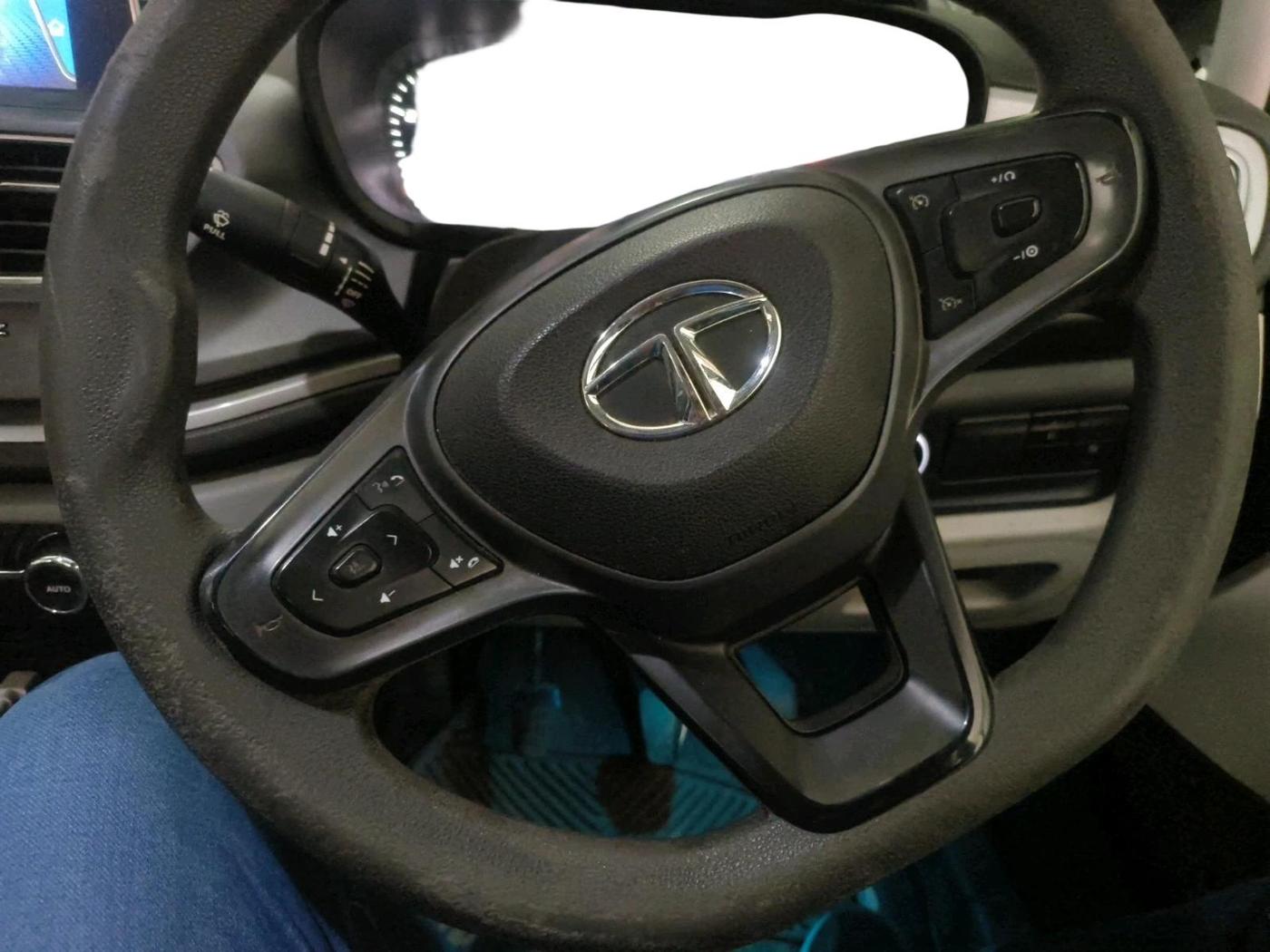 2021 Tata ALTROZ XT PETROL, Petrol, Manual, 66,509 km, interior