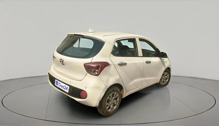 2018 Hyundai Grand i10 MAGNA AT 1.2 KAPPA VTVT, Petrol, Automatic, 40,368 km, exterior
