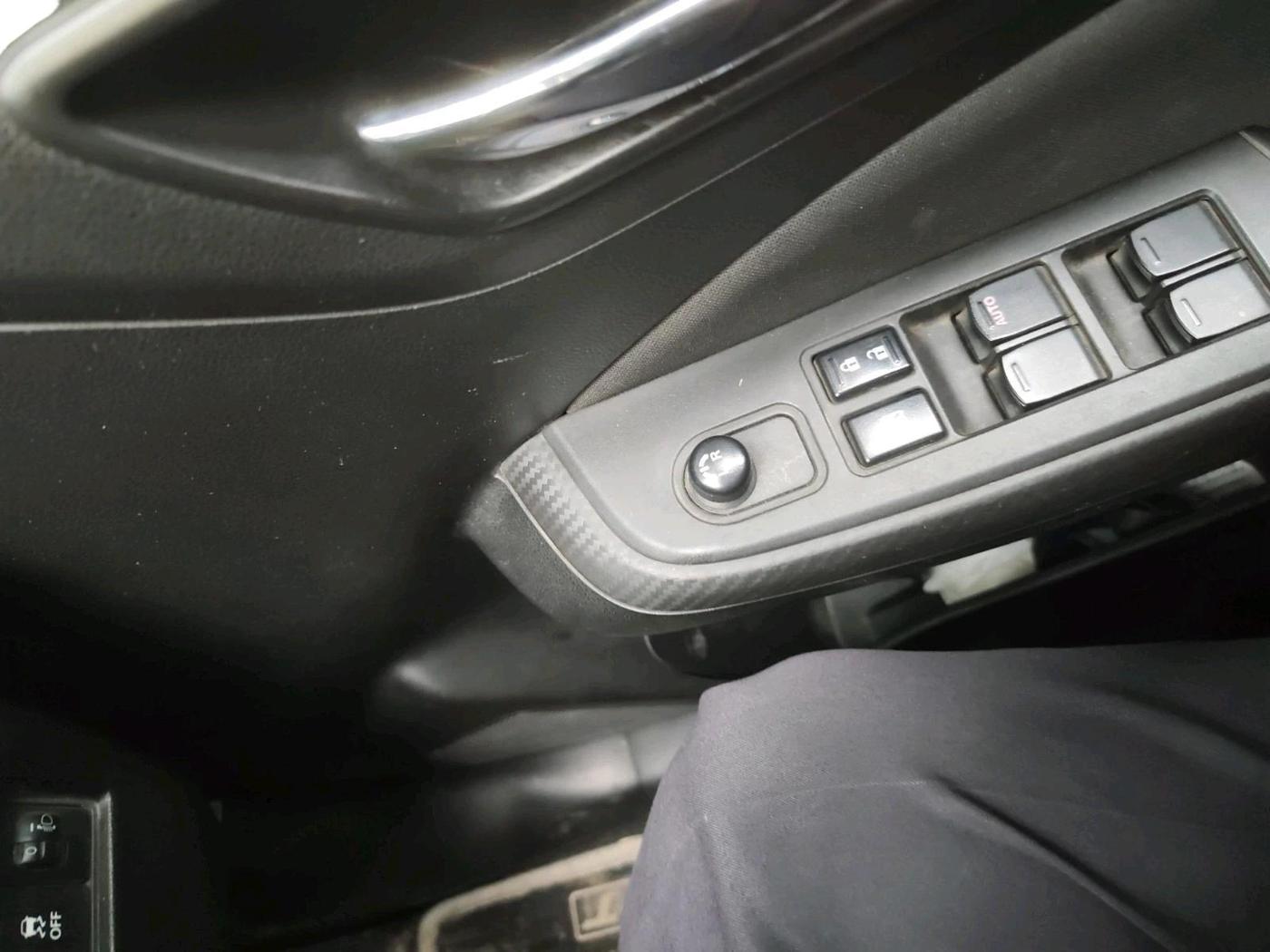 2023 Maruti Swift VXI, Petrol, Manual, 42,664 km, interior