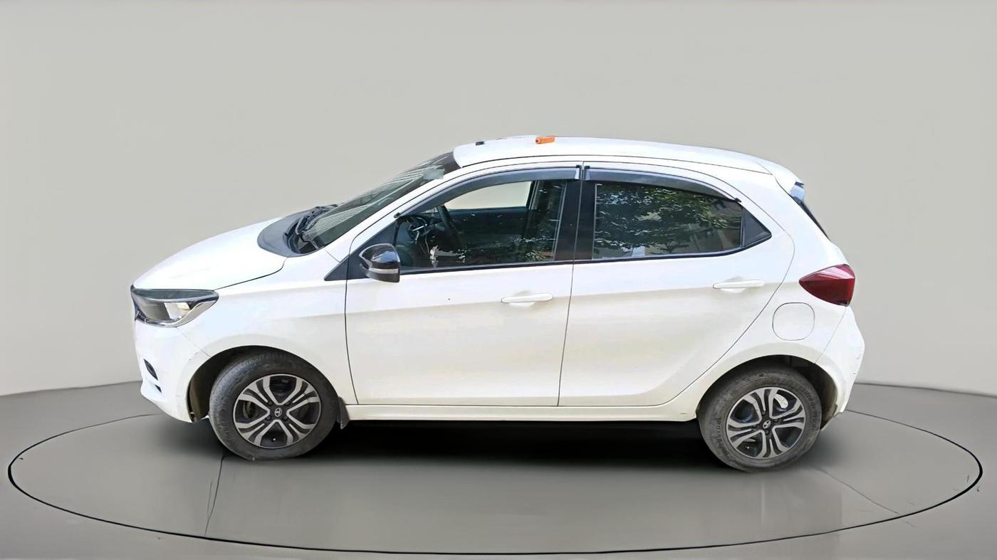 2023 Tata Tiago XT CNG, CNG, Manual, 44,903 km, exterior