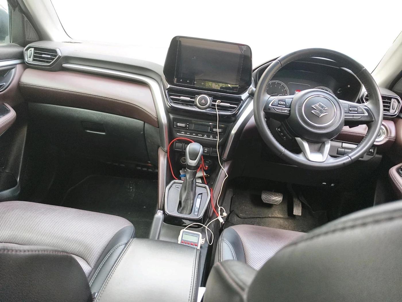 2022 Maruti Grand Vitara ALPHA SMART HYBRID AT, Petrol, Automatic, 43,431 km, interior