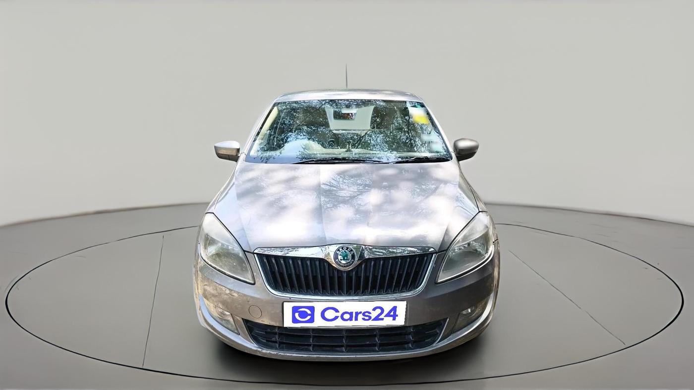 2011 Skoda Rapid AMBITION 1.6 MPI MT, Petrol, Manual, 98,947 km, exterior