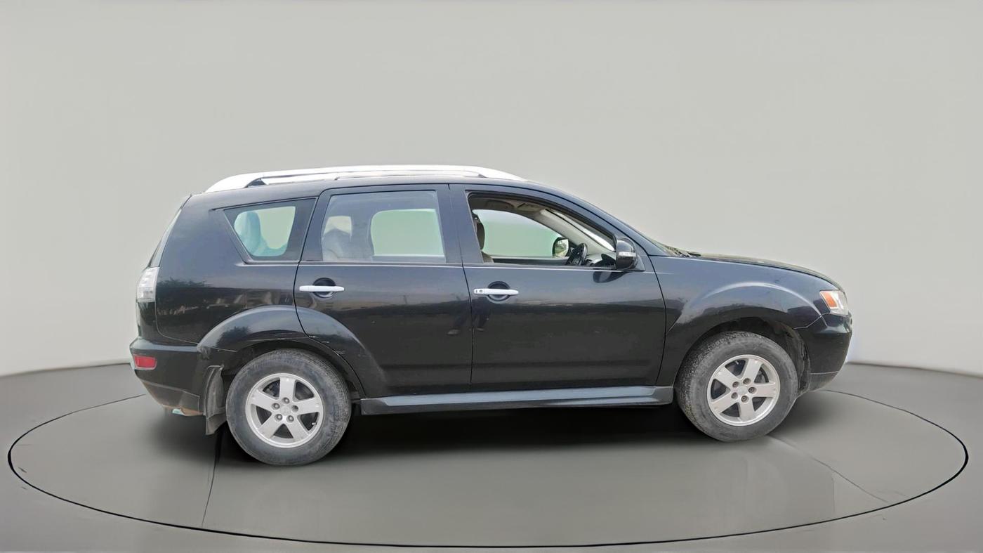 2011 Mitsubishi Outlander 2.4 MIVEC, Petrol, Automatic, 87,613 km, exterior