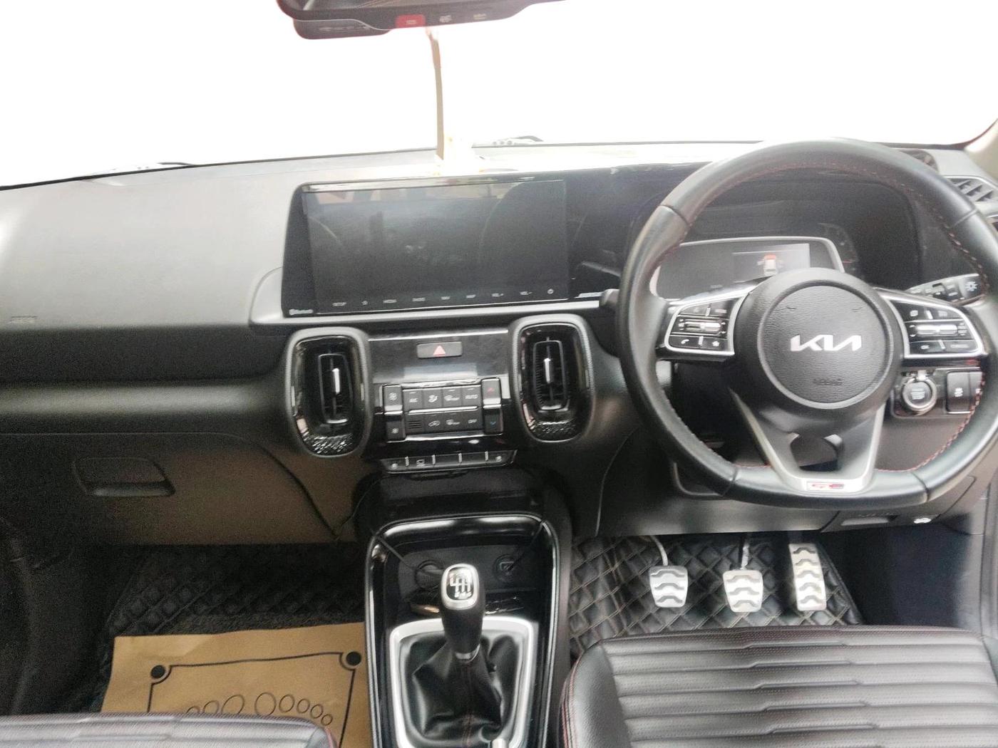 2022 KIA SONET GTX PLUS 1.5, Diesel, Manual, 65,995 km, interior