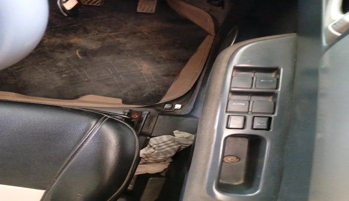 2011 Maruti Swift VDI, Diesel, Manual, 2,10,223 km, interior