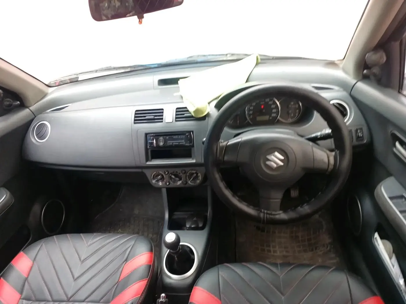 2011 Maruti Swift VDI, Diesel, Manual, 1,69,525 km, interior