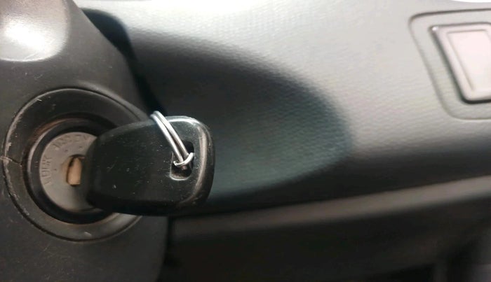 2011 Maruti Swift VDI, Diesel, Manual, 1,67,640 km, interior