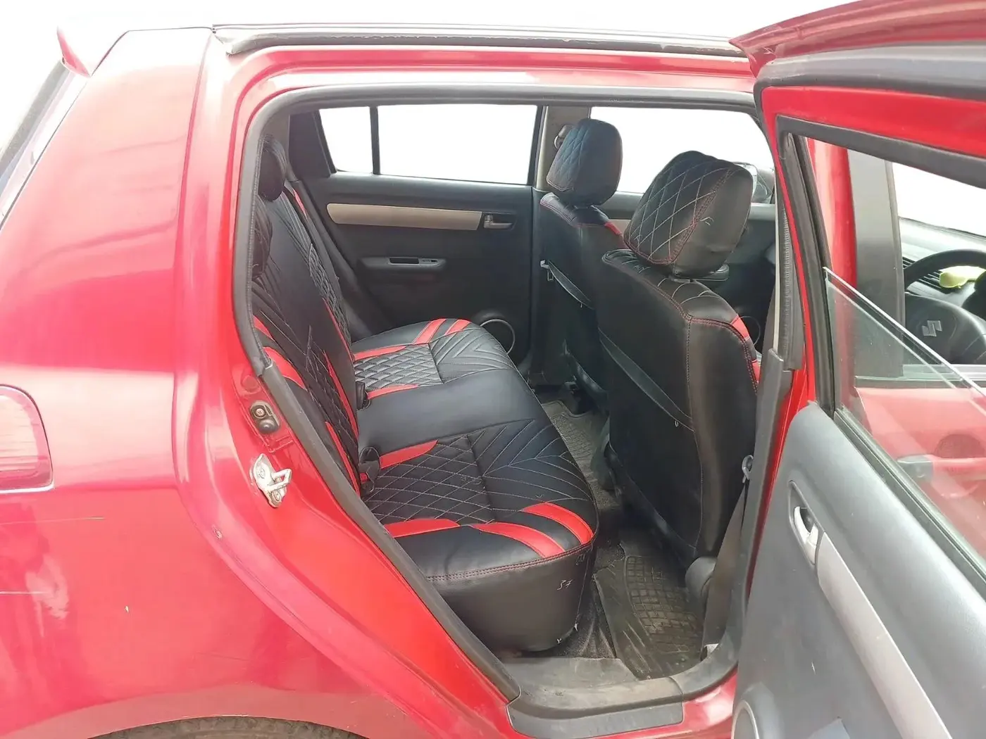 2011 Maruti Swift VDI, Diesel, Manual, 1,69,525 km, interior