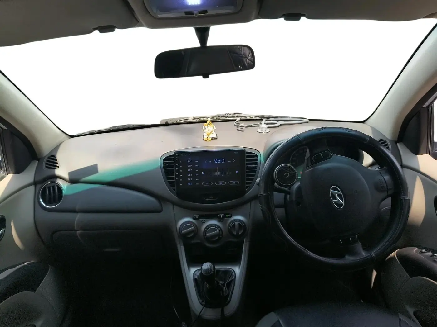 2011 Hyundai i10 SPORTZ 1.2, Petrol, Manual, 38,024 km, interior