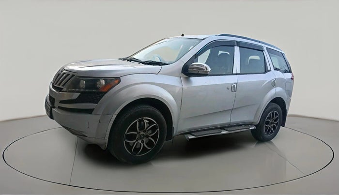 2014 Mahindra XUV500 W4, Diesel, Manual, 1,76,483 km, exterior