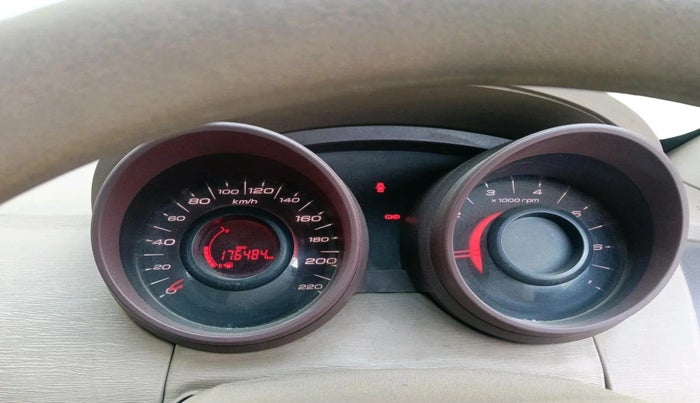 2014 Mahindra XUV500 W4, Diesel, Manual, 1,76,483 km, interior