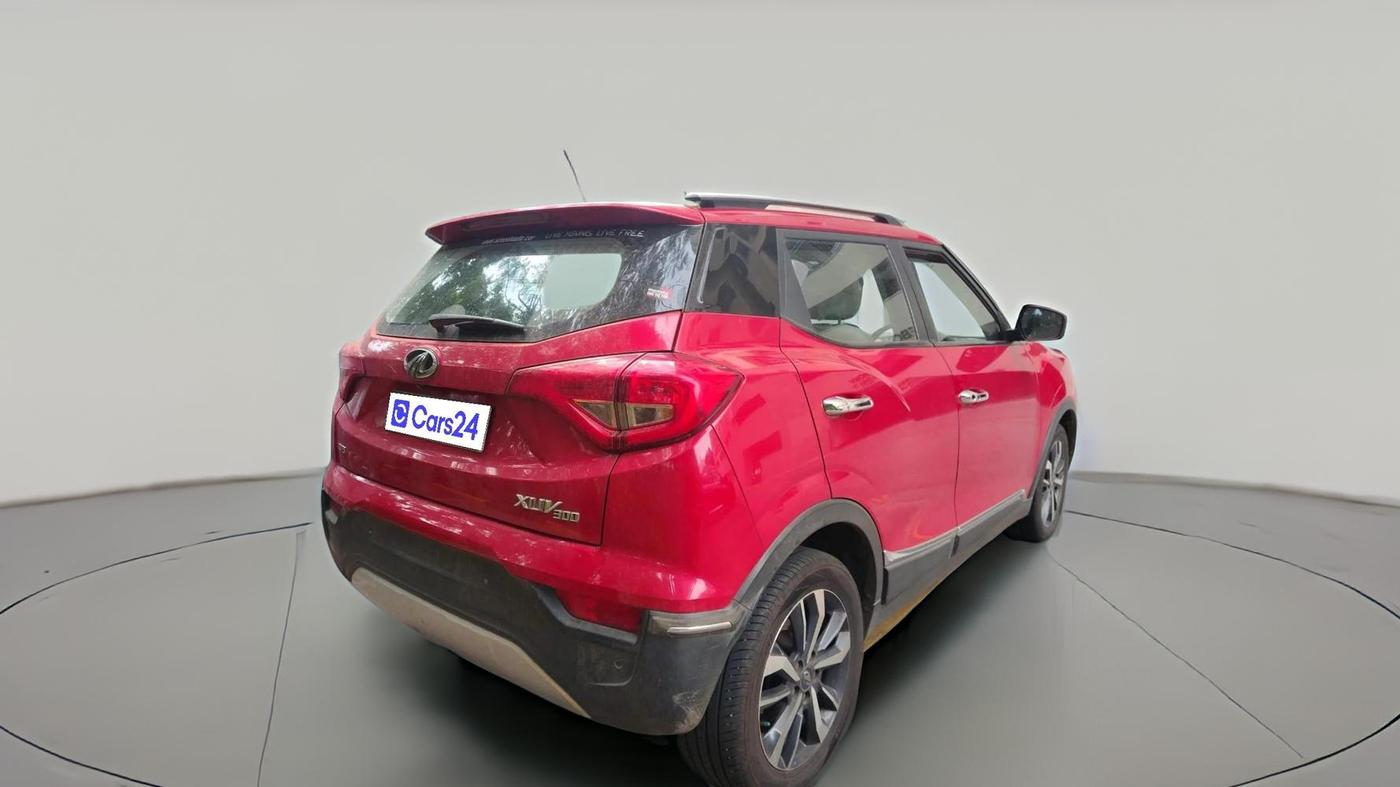 2019 Mahindra XUV300 W8 (O) 1.5 DIESEL, Diesel, Manual, 1,08,490 km, exterior