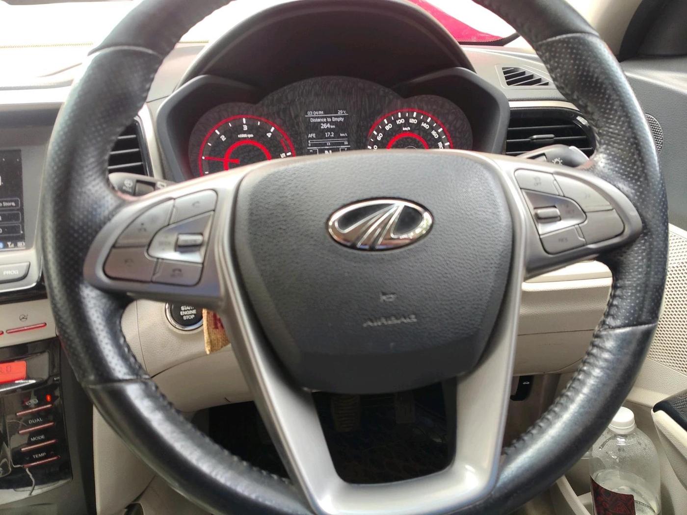 2019 Mahindra XUV300 W8 (O) 1.5 DIESEL, Diesel, Manual, 1,08,490 km, interior