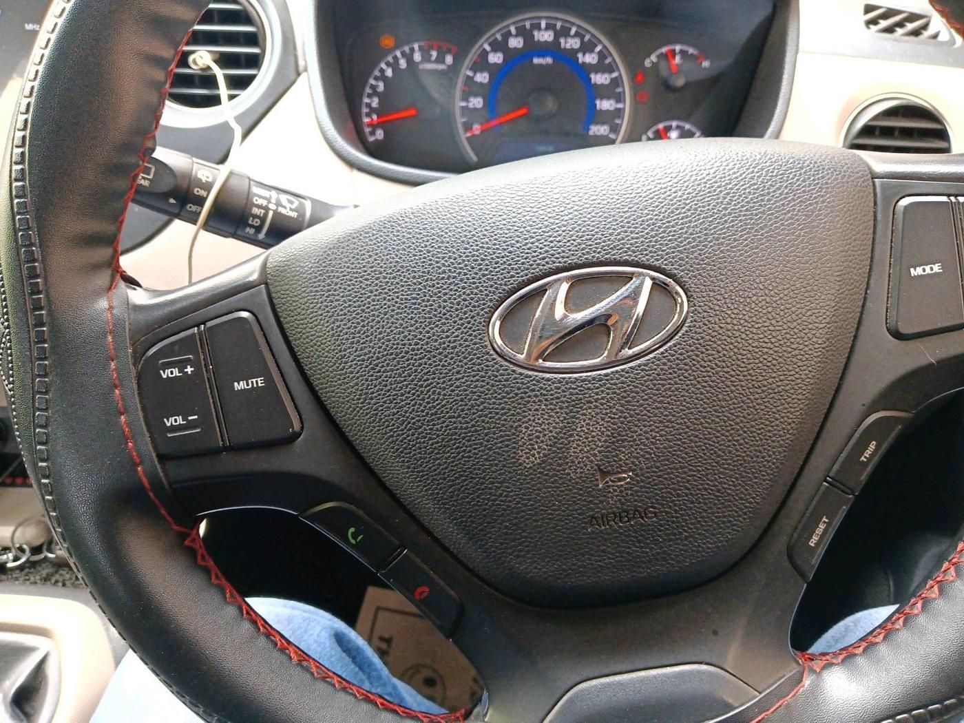 2013 Hyundai Grand i10 ASTA 1.2 KAPPA VTVT, Petrol, Manual, 92,400 km, interior