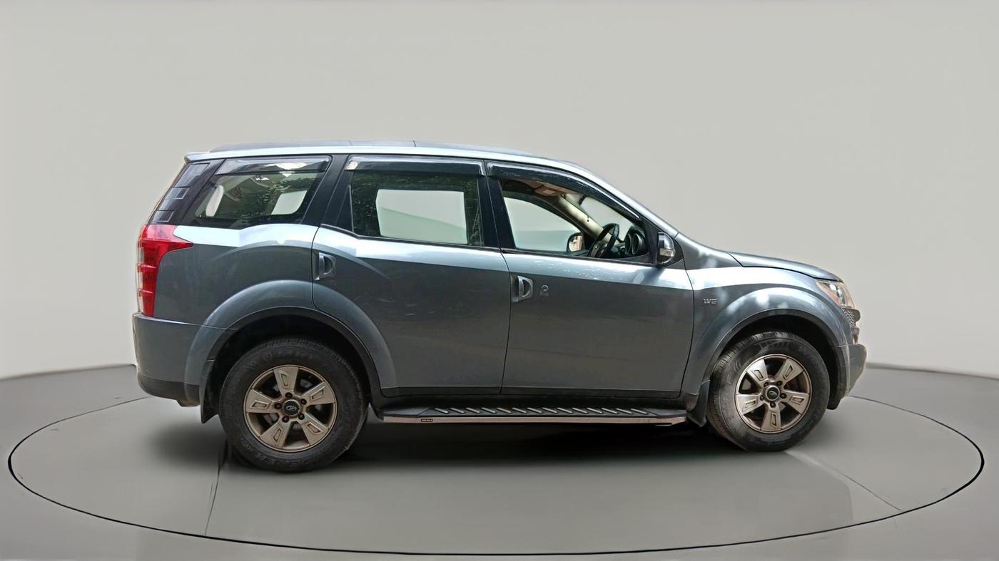 2012 Mahindra XUV500 W8, Diesel, Manual, 1,00,797 km, exterior
