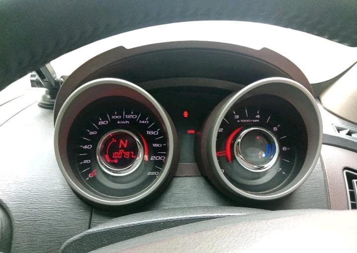 2012 Mahindra XUV500 W8, Diesel, Manual, 1,00,797 km, interior