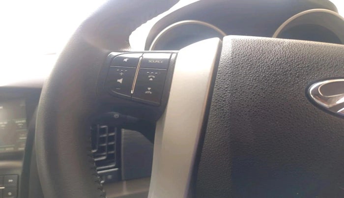 2017 Mahindra XUV500 W8, Diesel, Manual, 64,321 km, interior