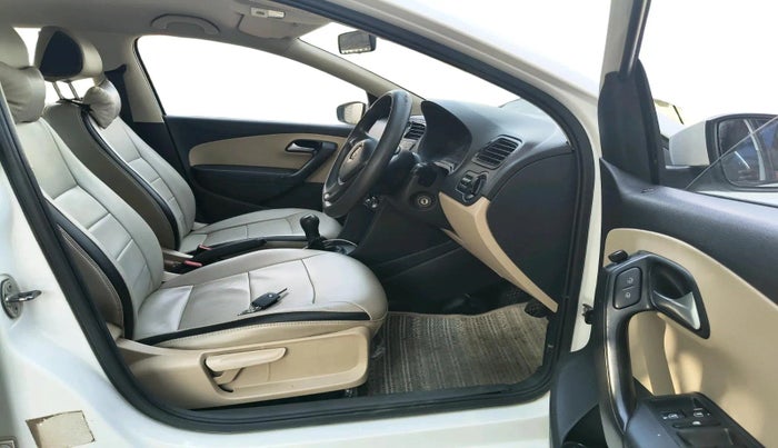 2016 Volkswagen Ameo COMFORTLINE 1.2L, Petrol, Manual, 83,211 km, interior