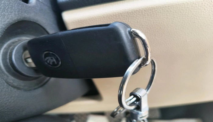 2016 Volkswagen Ameo COMFORTLINE 1.2L, Petrol, Manual, 83,211 km, interior