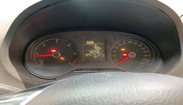 2015 Volkswagen Polo HIGHLINE1.5L, Diesel, Manual, 1,50,746 km, interior