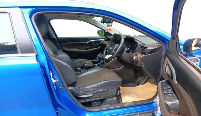 2022 Toyota URBAN CRUISER HYRYDER V HYBRID, Hybrid, Automatic, 1,10,279 km, interior