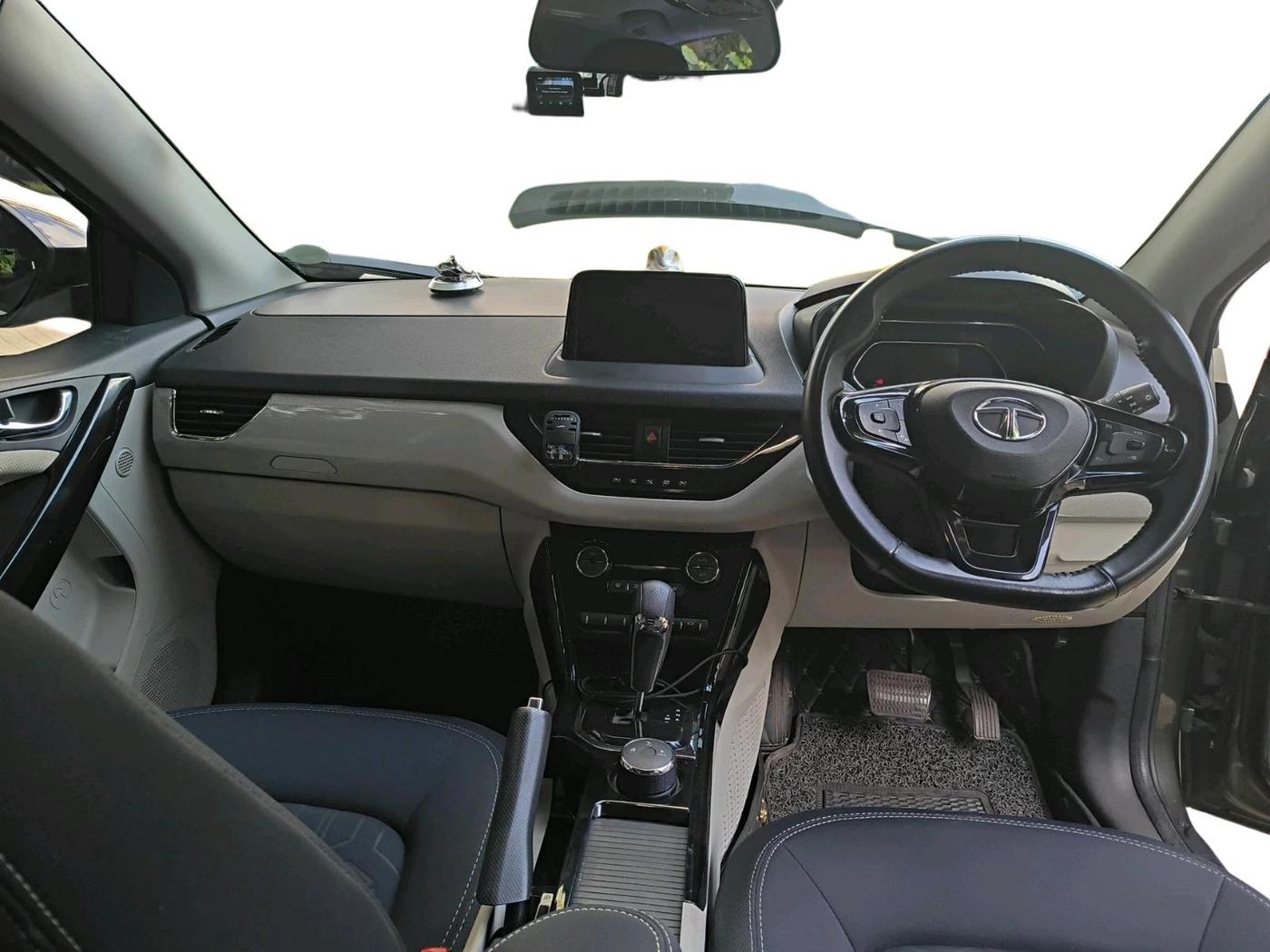 2021 Tata NEXON XZA PLUS SUNROOF PETROL, Petrol, Automatic, 33,664 km, interior