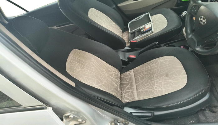 2015 Hyundai Grand i10 SPORTZ 1.2 KAPPA VTVT, Petrol, Manual, 29,340 km, interior