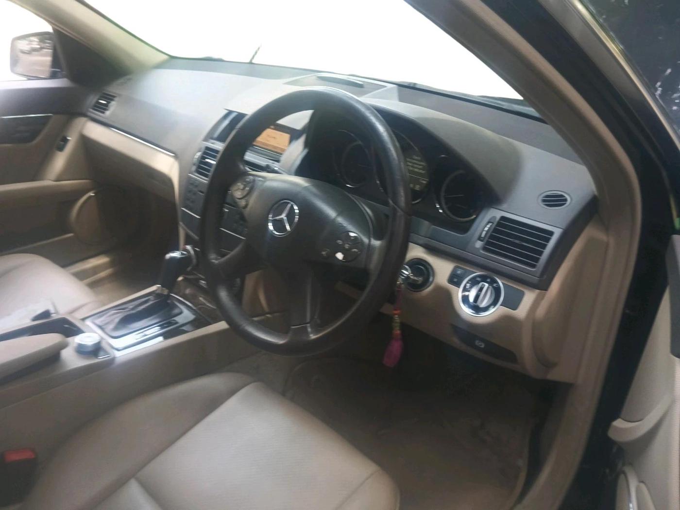 2011 Mercedes Benz C Class C 200 CGI ELEGANCE, Petrol, Automatic, 71,621 km, interior