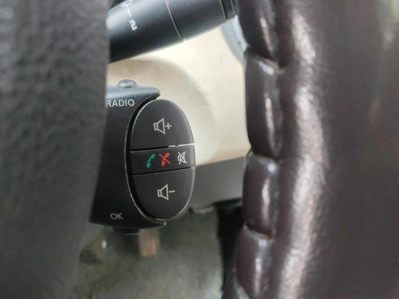 2013 Renault Duster 85 PS RXL DIESEL, Diesel, Manual, 1,19,577 km, interior