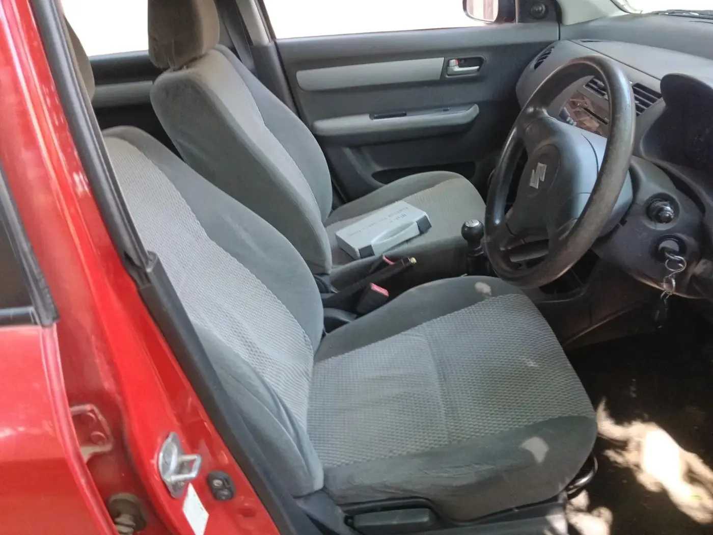 2008 Maruti Swift VXI 1.3, Petrol, Manual, 79,668 km, interior