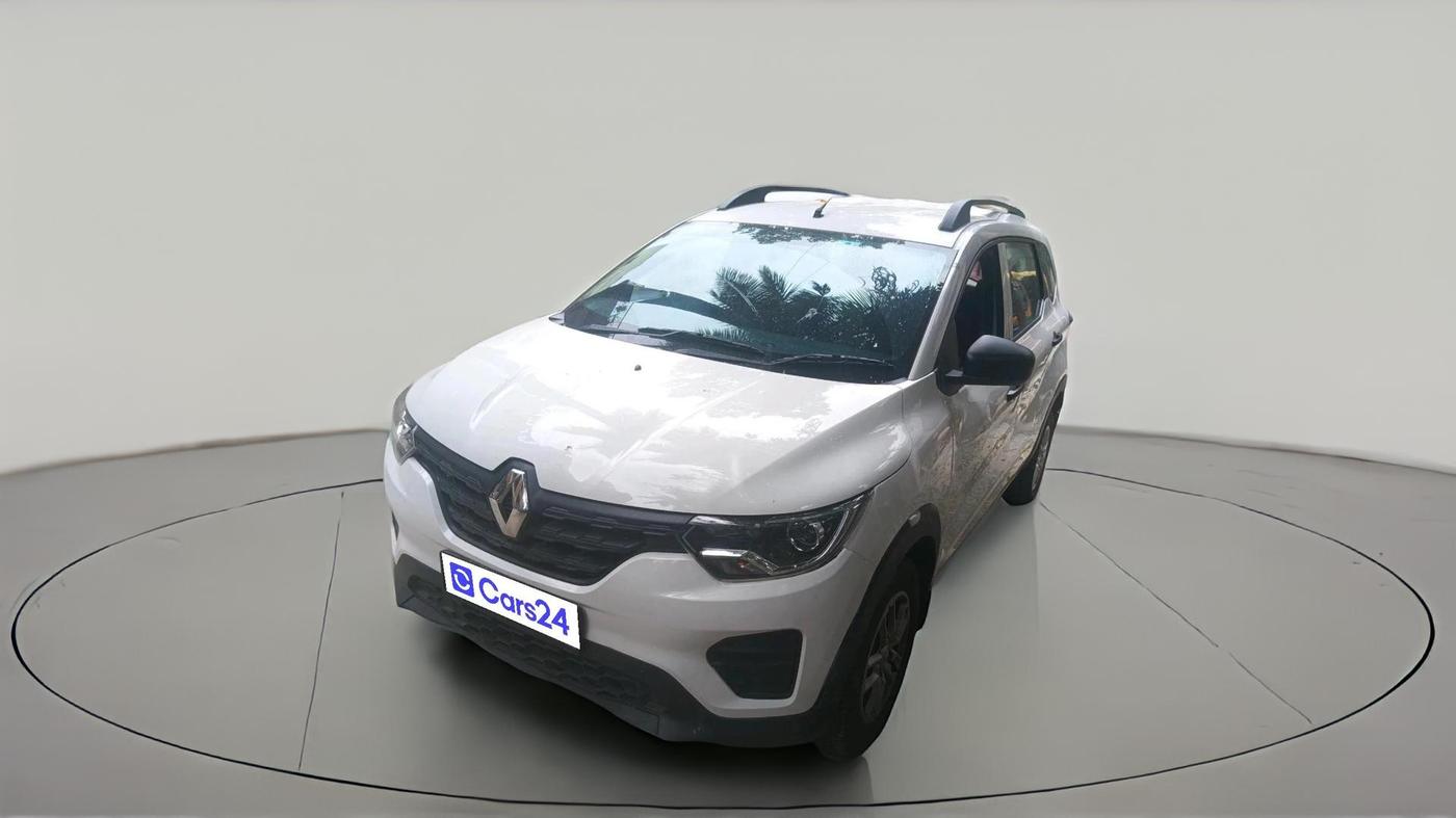 2022 Renault TRIBER RXL MT, Petrol, Manual, 55,868 km, exterior