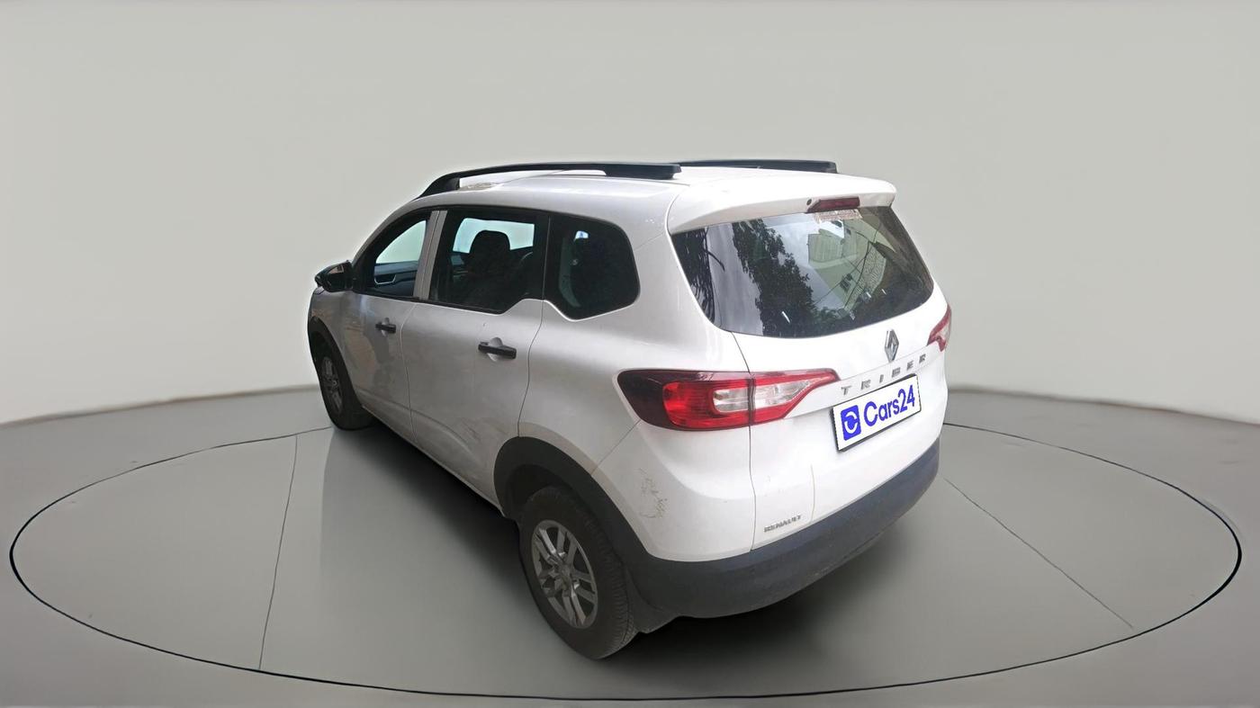 2022 Renault TRIBER RXL MT, Petrol, Manual, 55,868 km, exterior