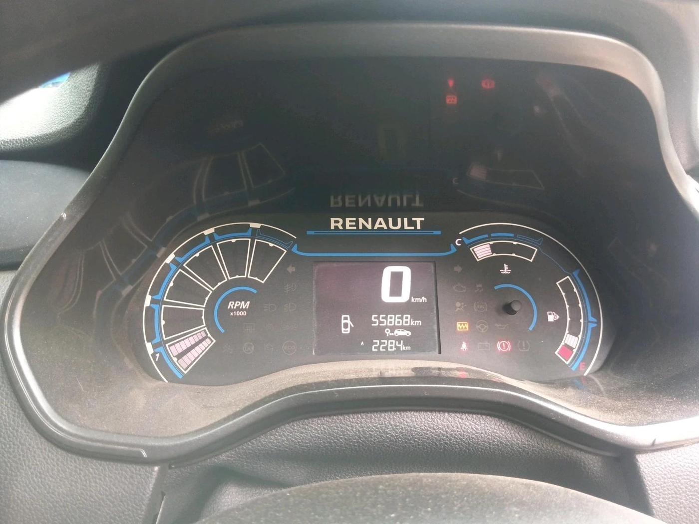 2022 Renault TRIBER RXL MT, Petrol, Manual, 55,868 km, interior