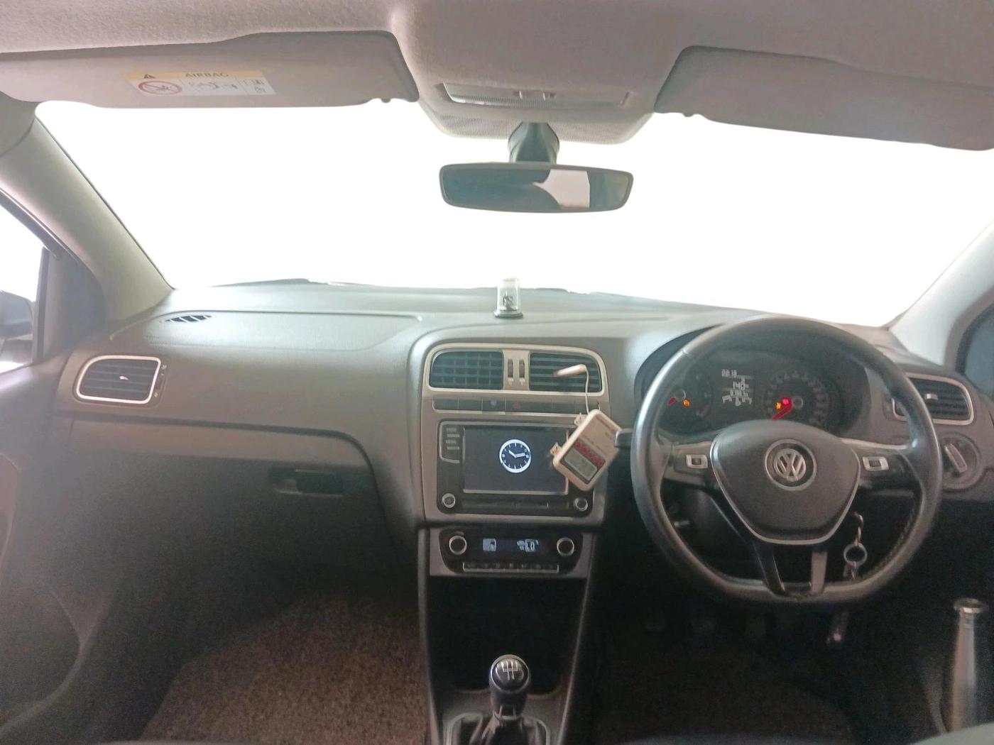 2018 Volkswagen Polo HIGHLINE PLUS 1.5 16 ALLOY, Diesel, Manual, 81,991 km, interior