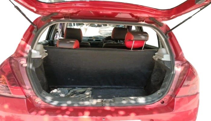 2006 Maruti Swift VXI 1.3, Petrol, Manual, 1,27,779 km, exterior